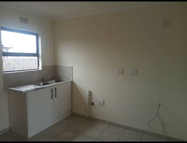 3 BEDROOM HOUSE FOR SALE IN RIVERSDALE